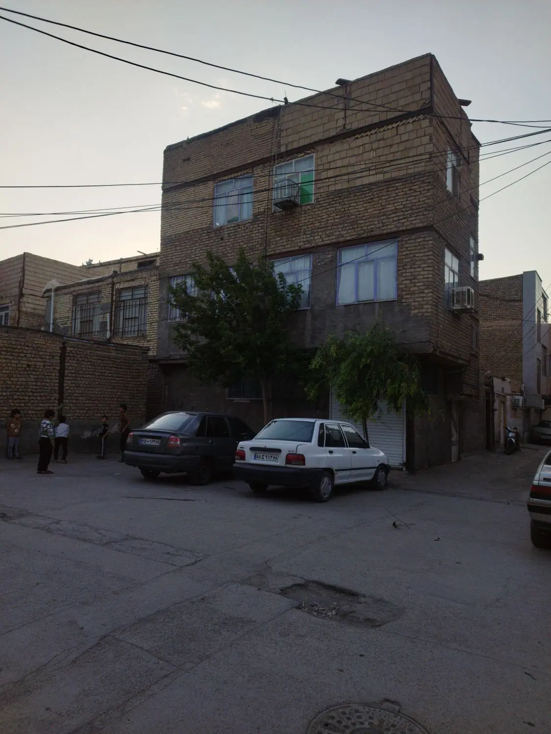آپارتمان 55 متری_سر نبش * توس