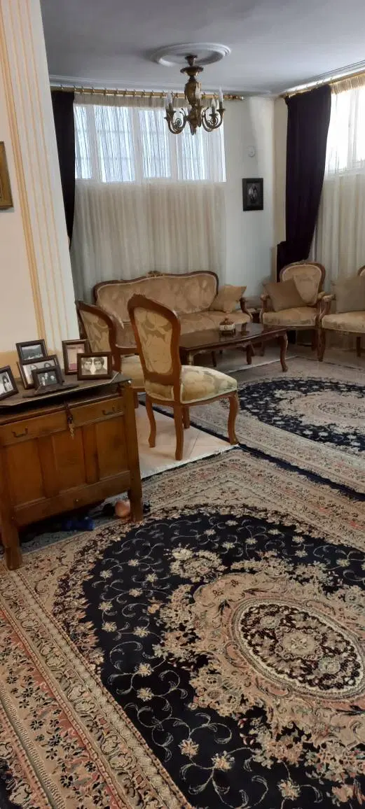 آپارتمان ۷۱ متری ۲ خواب نور گیر خوب زیر همکف