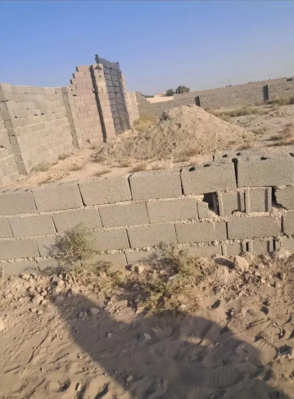 زمین باغی چهار دیواری دارای انشعابات