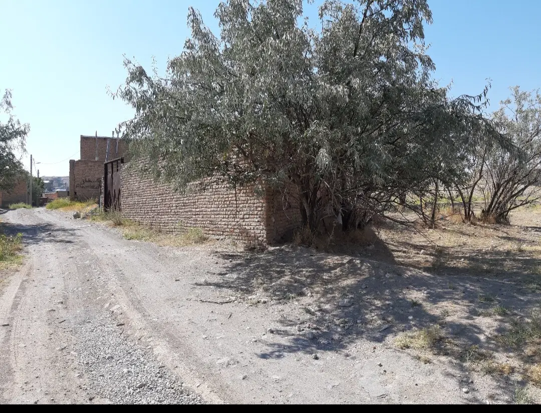 زمین حصارشده درفتح آباد