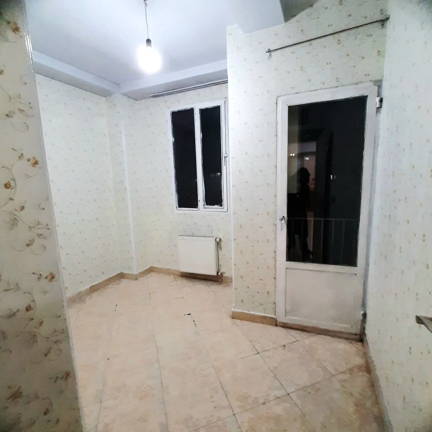 ۶۶ متر تک واحدی ،پارکینگ دار ، ۲ خواب