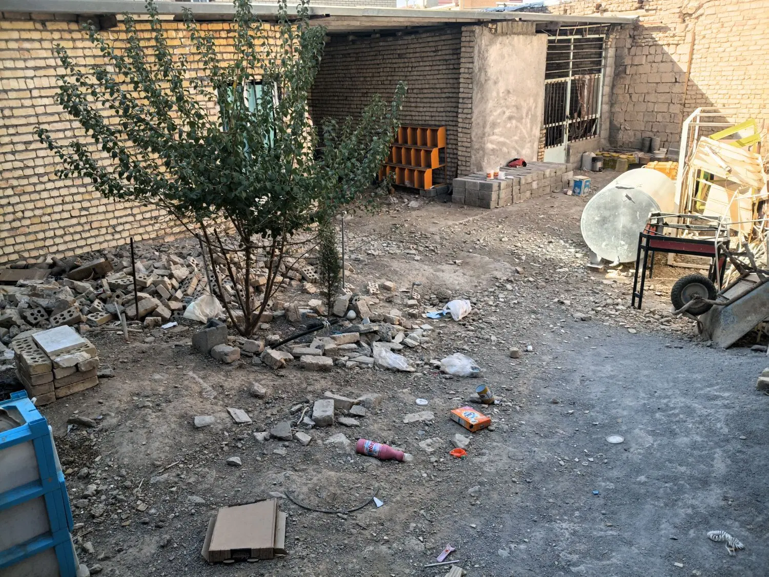زمین مسکونی