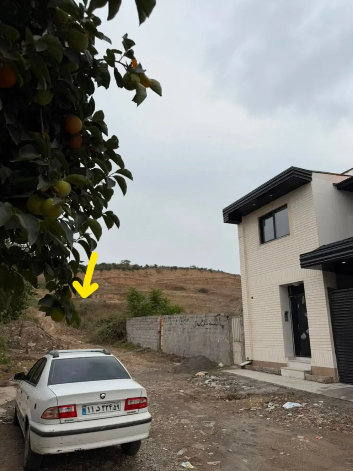 زمین ۳۰۰متر پارتیان