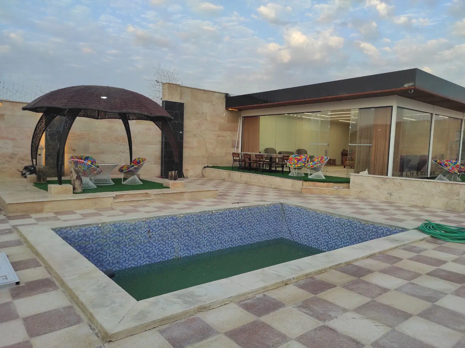 باغ تکمیل