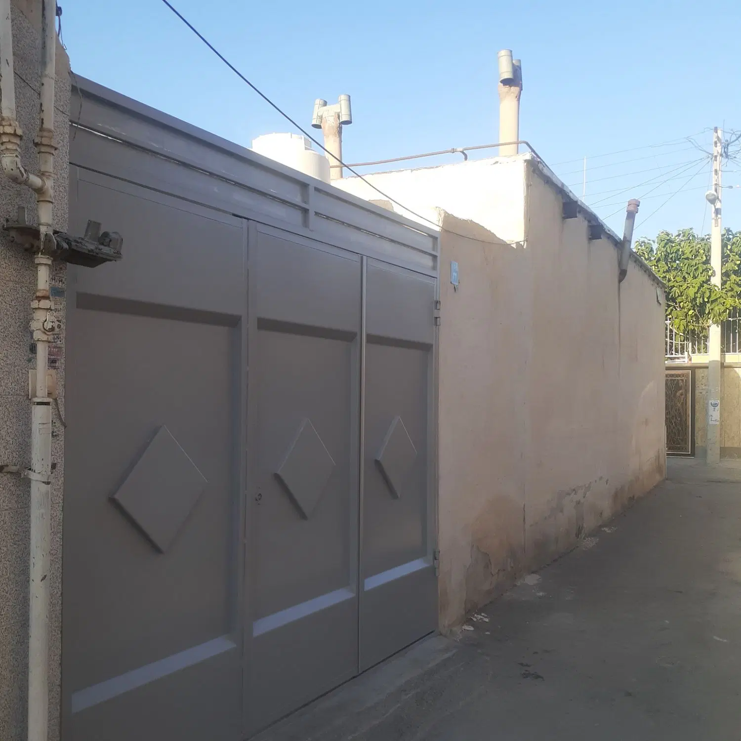 فروش منزل ویلایی بازسازی شده