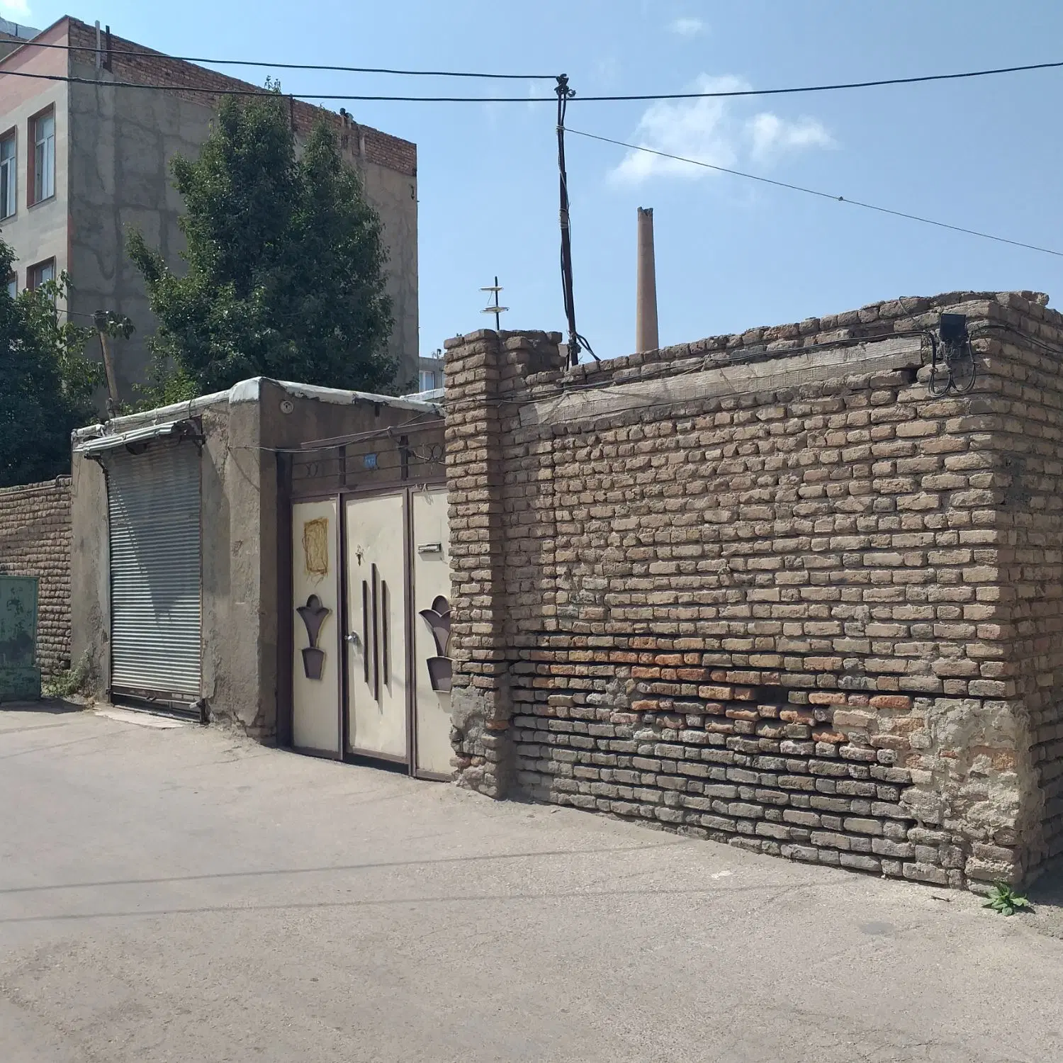 ملک مسکونی ۲۰۴ متری