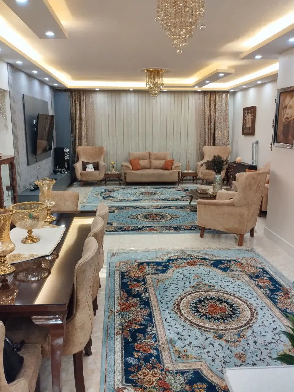 اپارتمان دوتا اتاق خواب و یک حمام و یک دستشویی