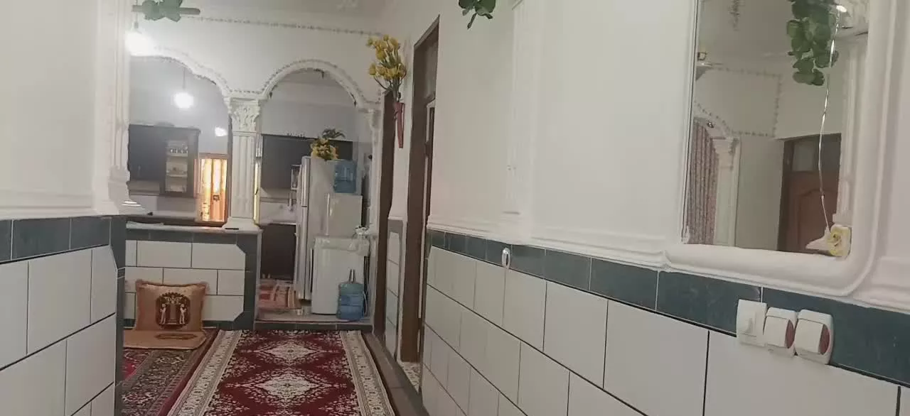 فروش یک باب منزل مسکونی ویلایی شهرک امام خمینی