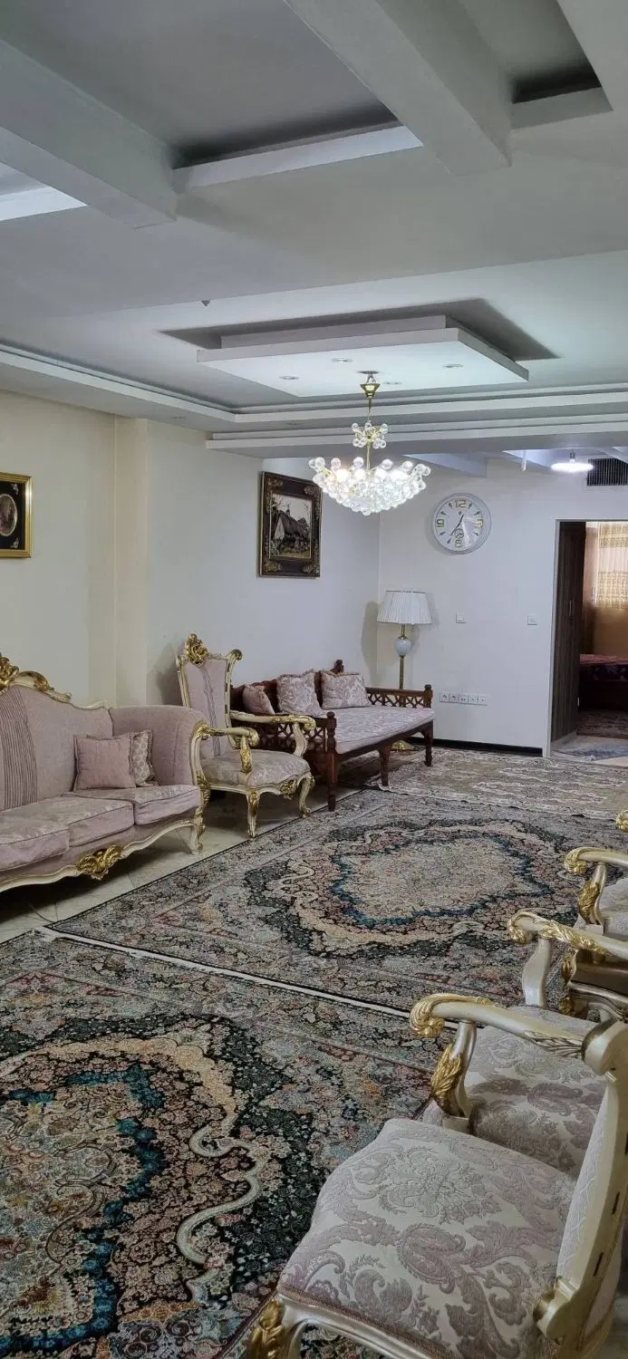 ۸۹متر  دو خوابه فول امکانات