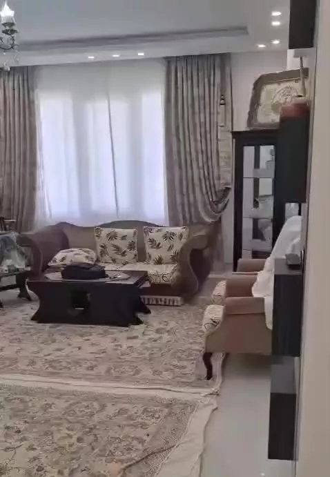 واحد ۱۳۰ متری لوکس