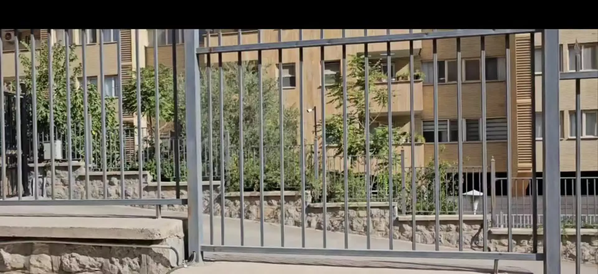 فروش آپارتمان ۱۳۰ متری کشوری دوبر نور خام