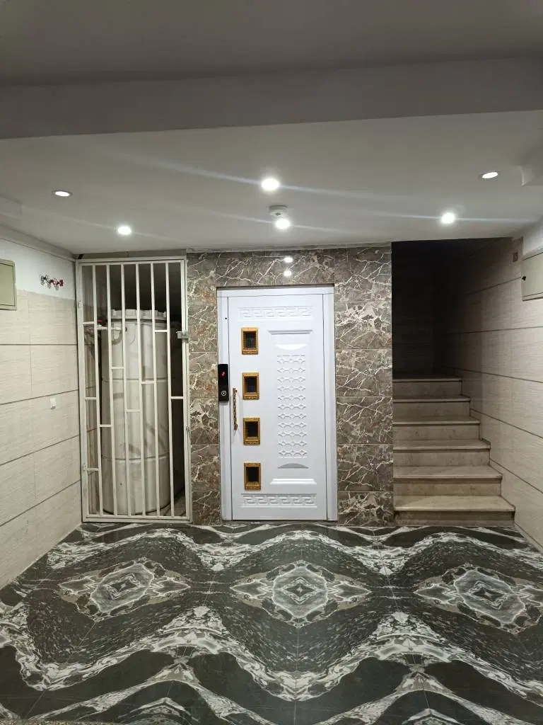 ۱۰۰متر نوساز فول امکانات