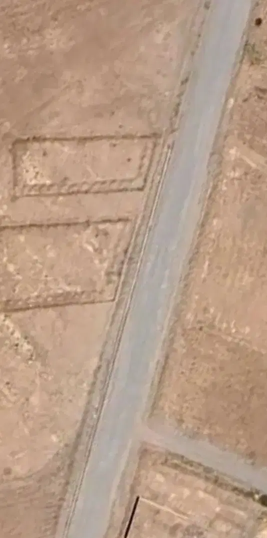 زمین فروشی