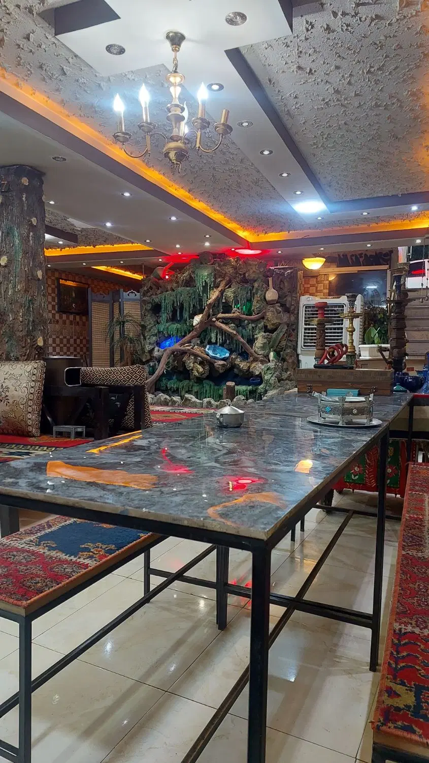 سفره خانه سنتی با جواز وهمه وسایل