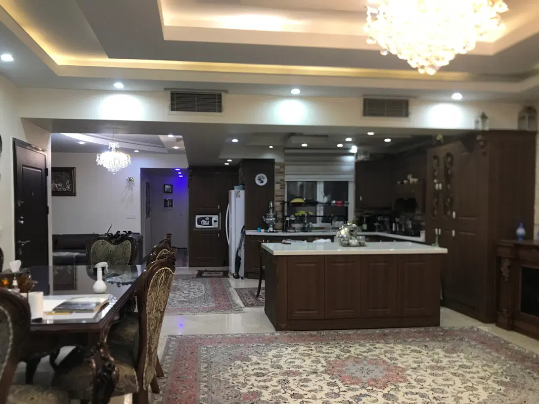 آپارتمان  ۱۷۰ متری
