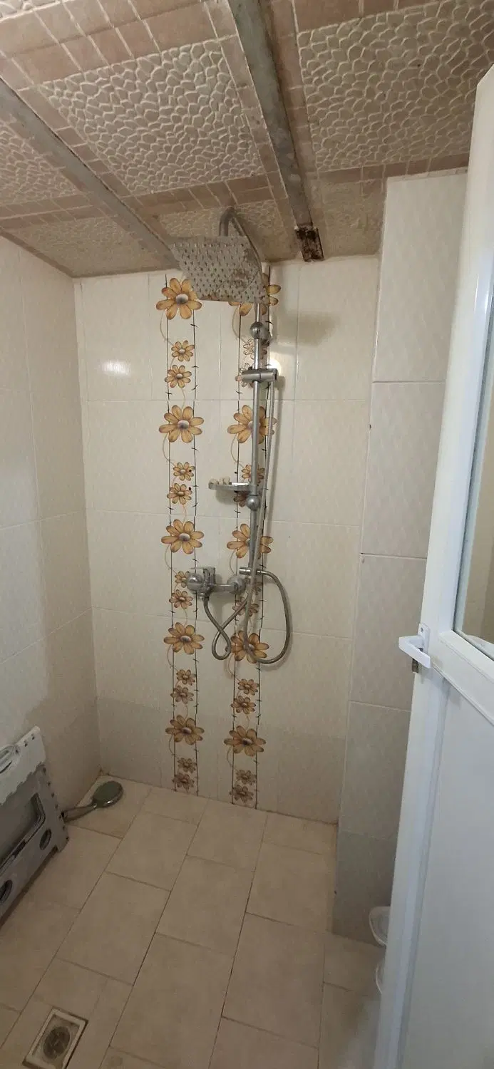 فروش آپارتمان تک واحدی  سه طبقه