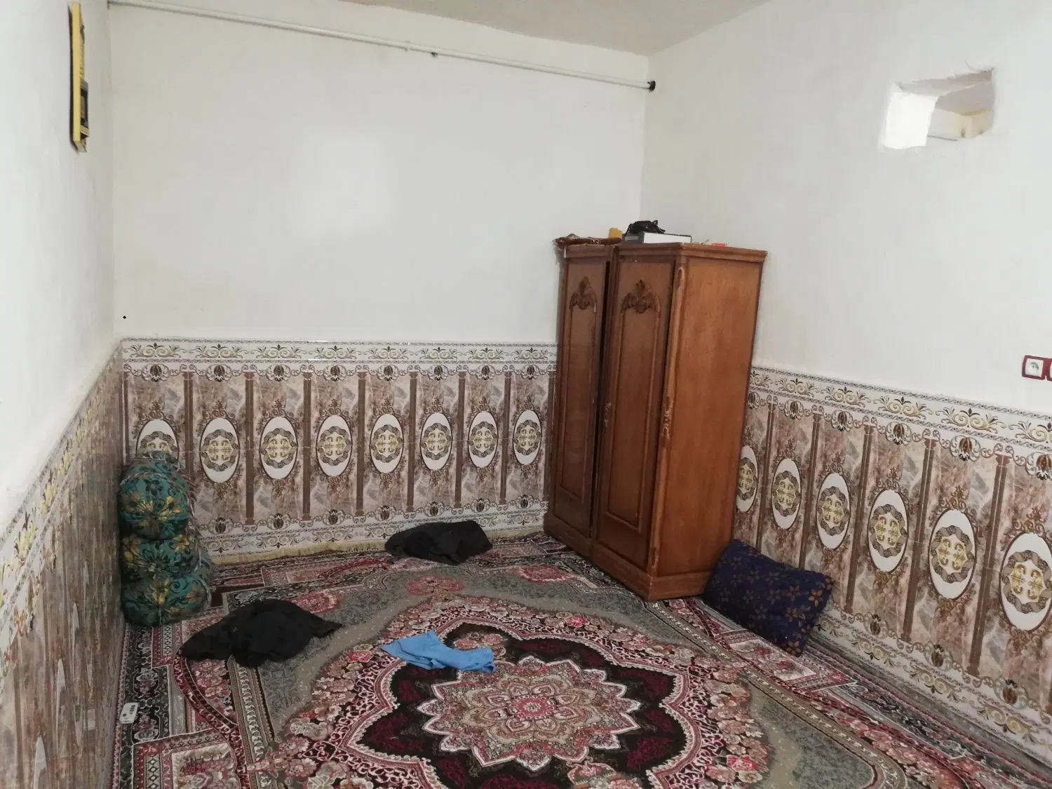 حیاط دار