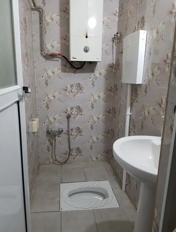 انباری ۱۰۰ متری