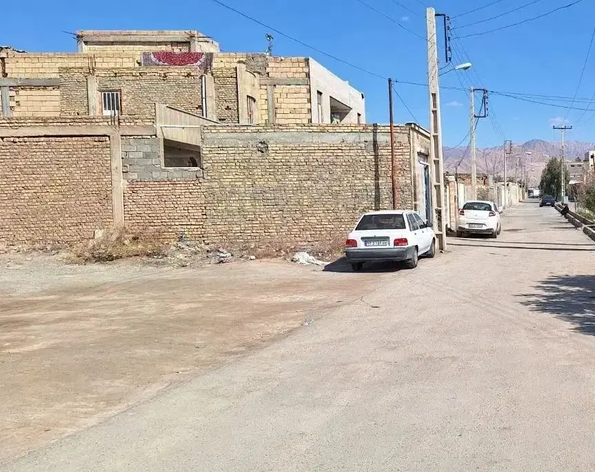 زمین حاجی آباد ۴۰۲متری