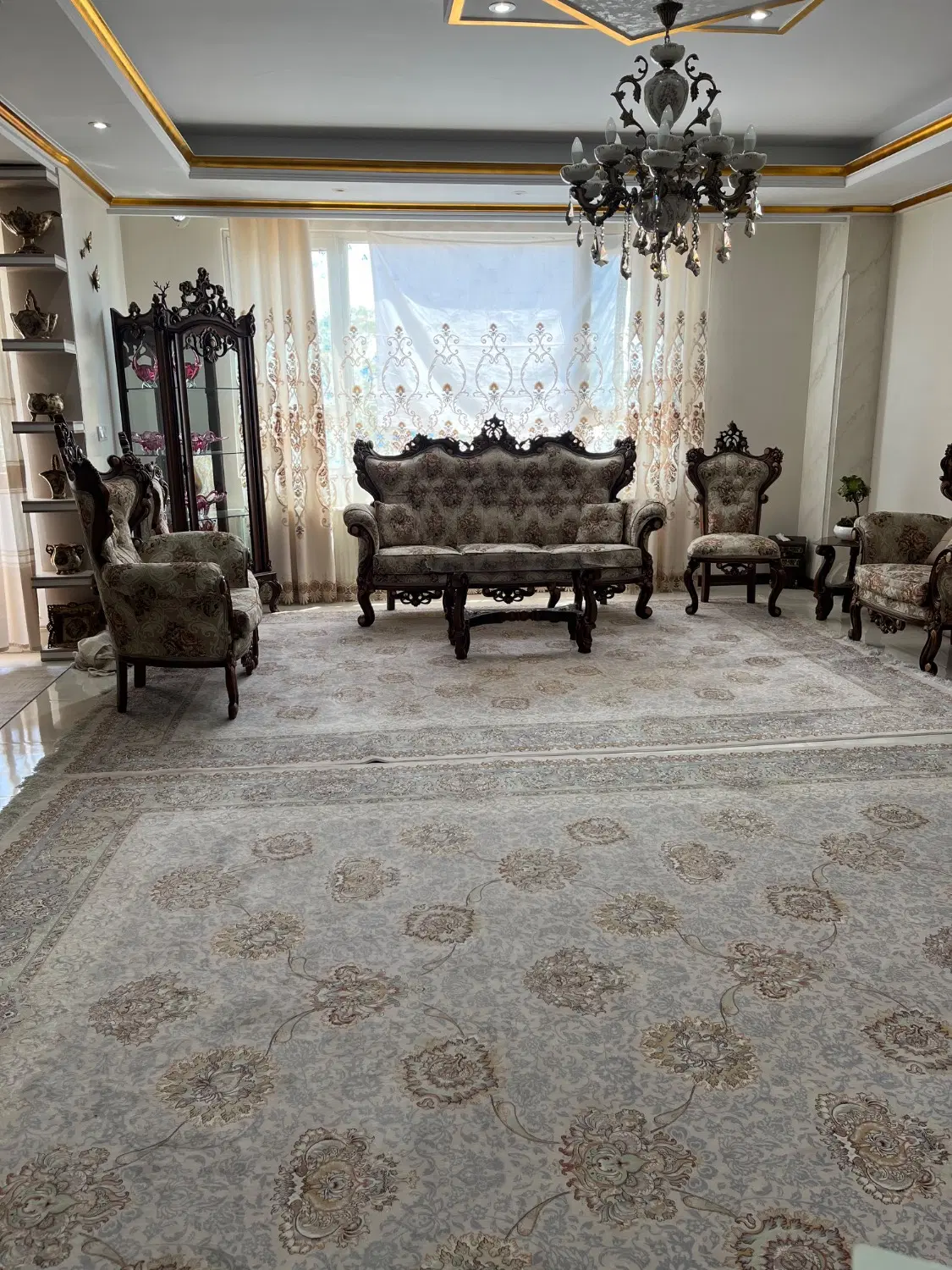 آپارتمان 95 متری فول نوساز تک واحدی