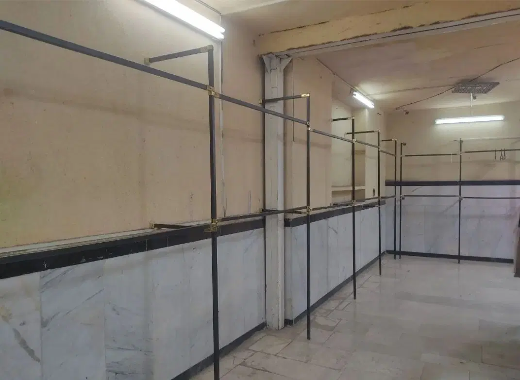 مغازه تجاری ۱۳۰متر بلوار طاقبستان سر خیابان ۱۲۷