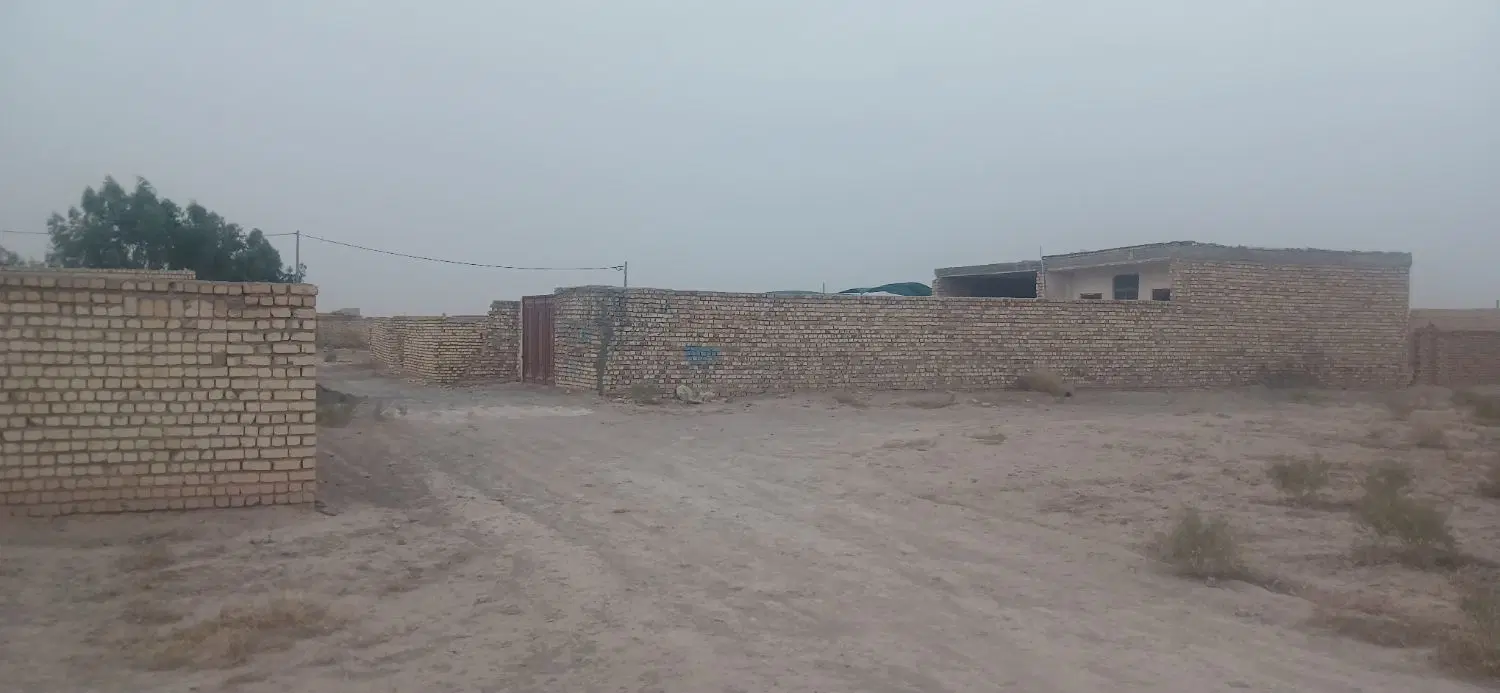 زمین دیوارکشی شده جاده گاز