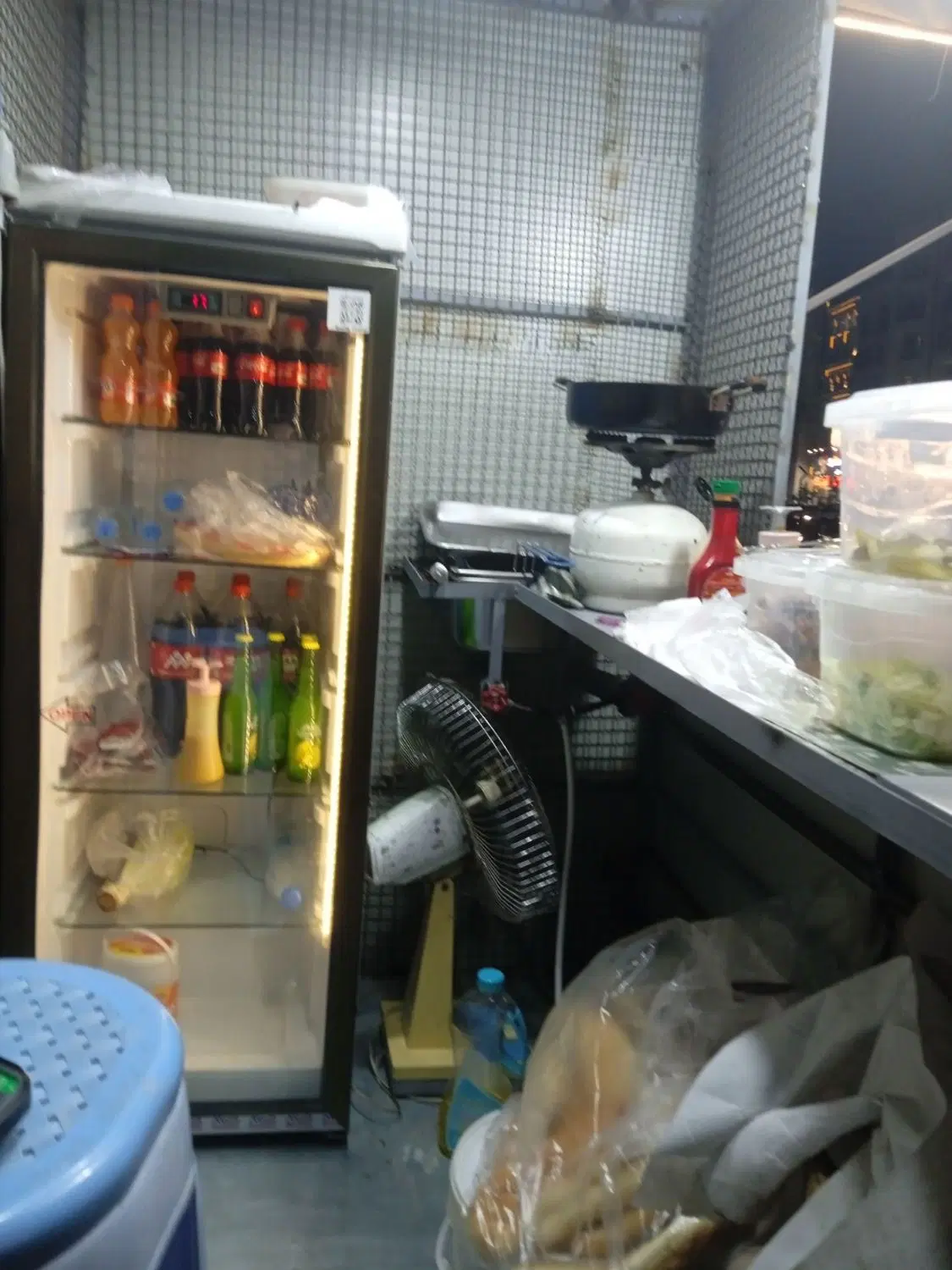 اجاره دکه با اجناس داخلش