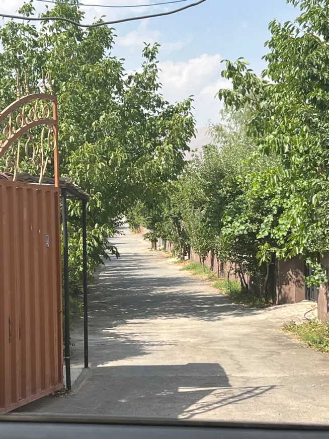 ۴۶۶مترباغچه شهرکی سندتک برگ اقساط اب برق مالک ملک