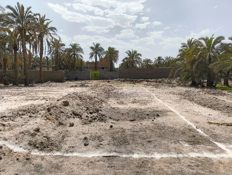 زمین ۲۳۰ متری
