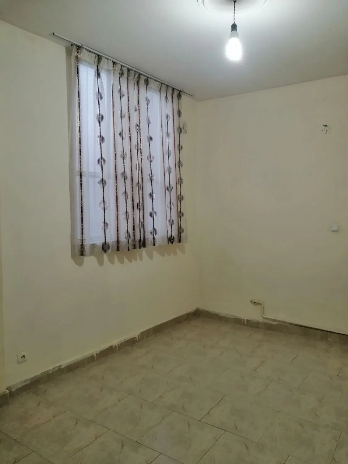 84متری خوش نقشه غرق نور