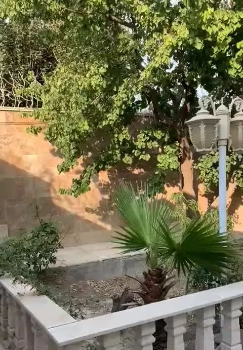 ۱۰۰۰مترباغ ویلا انشعابات همه کنتور سند تک برگ
