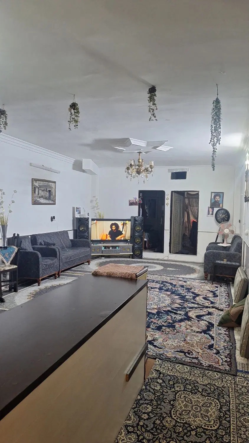 خانه ویلایی  طبقه همکف