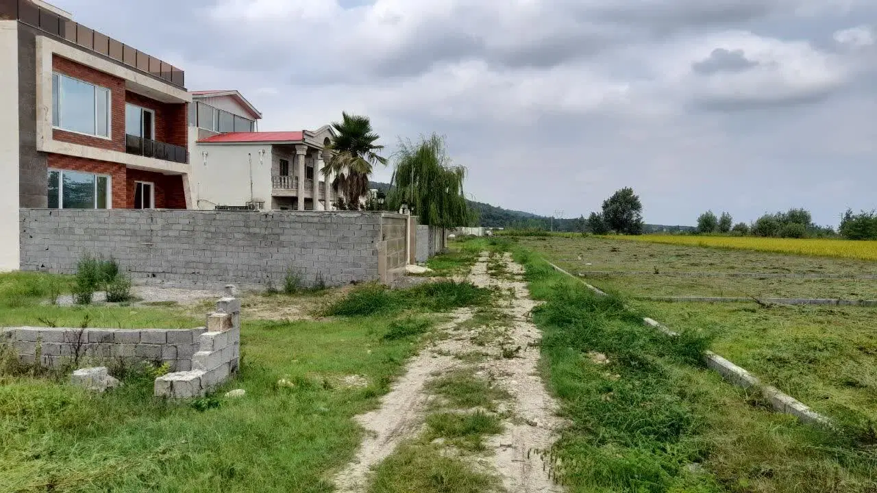 185مترزمین مسکونی باارزش افزوده نزدیک جنگل خوشقیمت