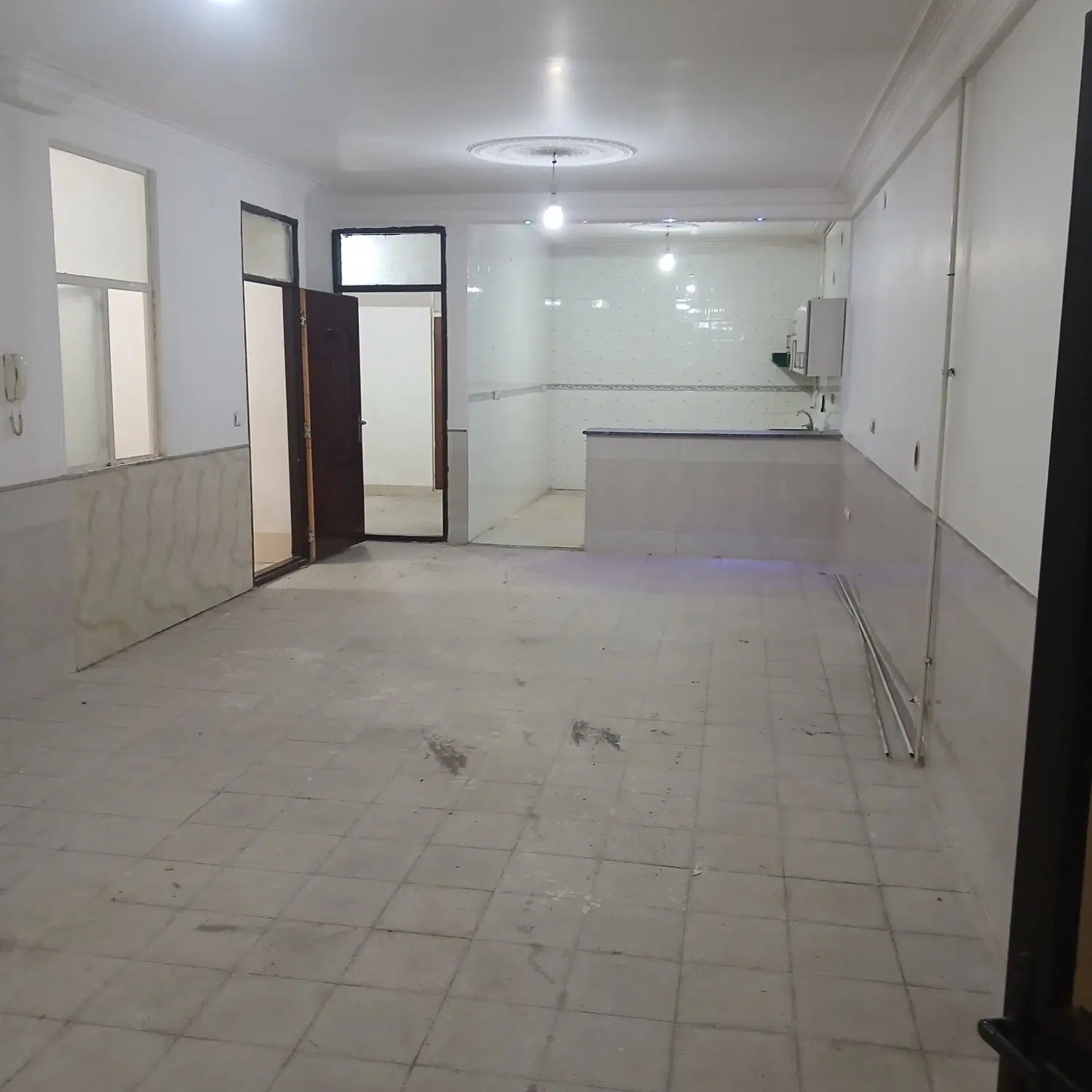 منزل همکف بدون صاحب خانه