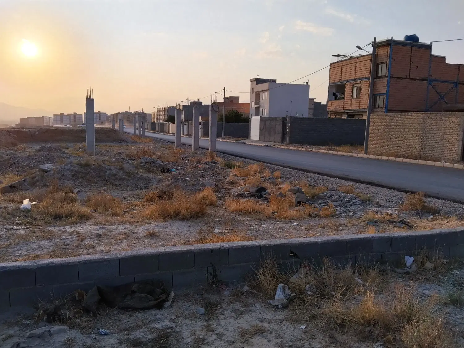 زمین فروشی خانلق