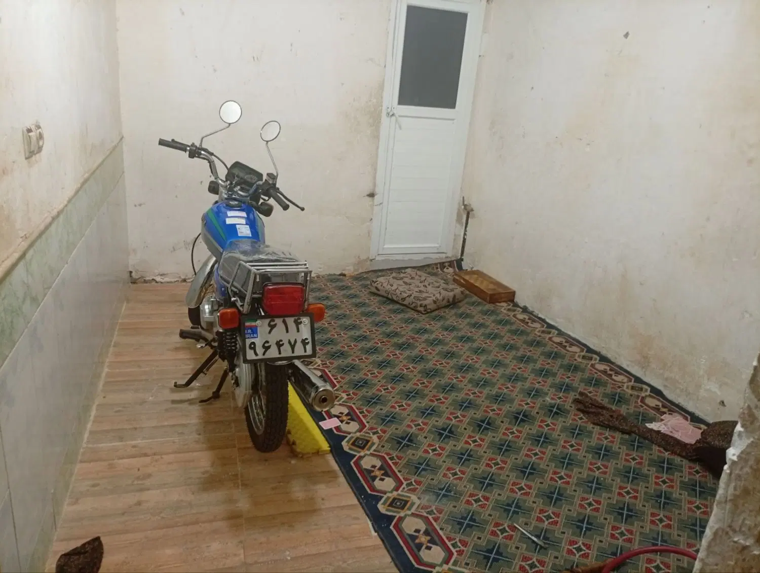 مغازه انباری
