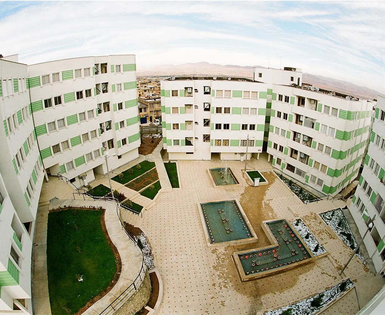 تهاترآپارتمان ۲خوابه درشهرک گلستان با ویلاعی