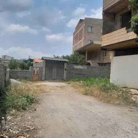 زمین فروشی