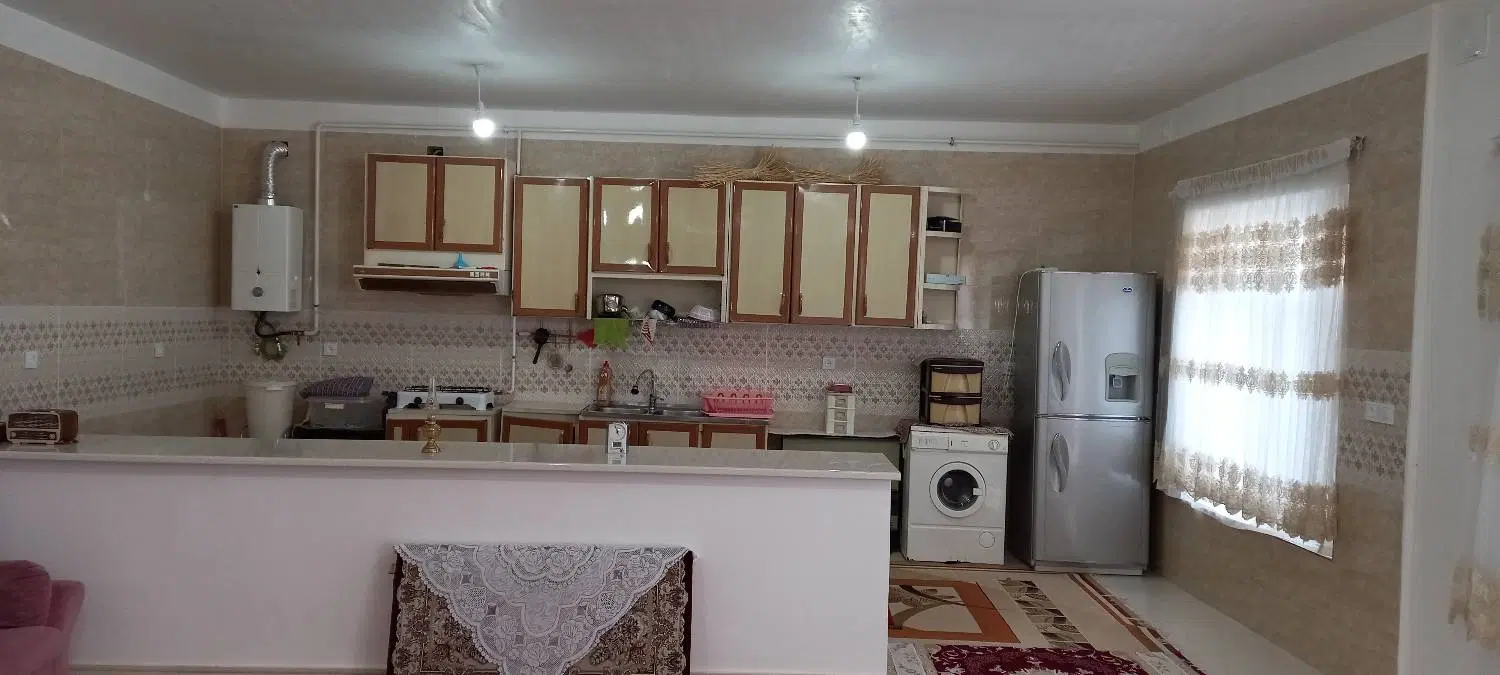 ملک ویلایی نوساز بزرگ و دلباز