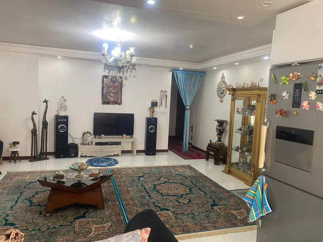 فروش آپار تما ن ۱۰۰ متری منطقه ۱۷ خ مهمان نوازان