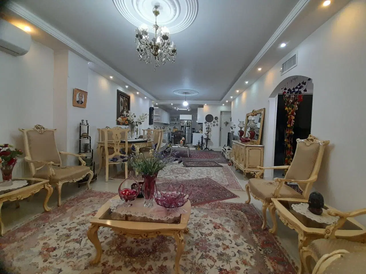ازادی ۲۹ حسنی ۶ متراژ ۱۰۱ متری