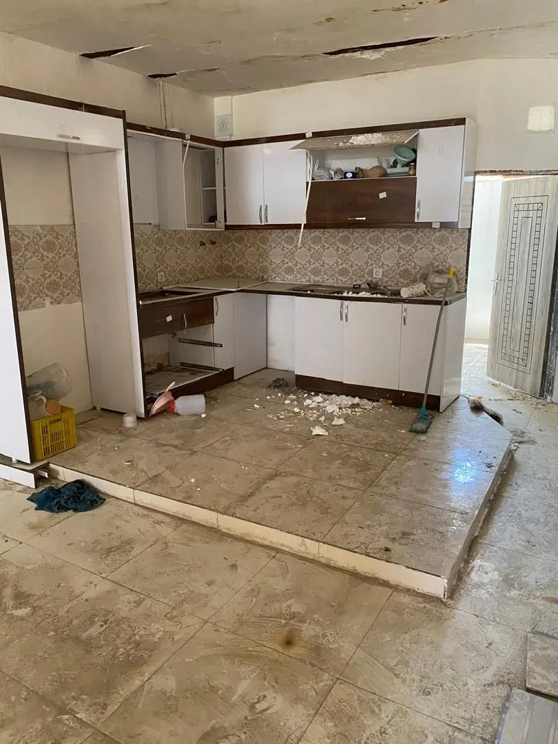 خانه دو طبقه شاندیز ویرانی