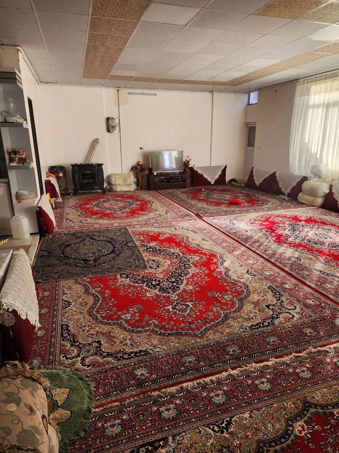 اجاره سوییت ۶۵ متری در بازار چهارراه رسولی