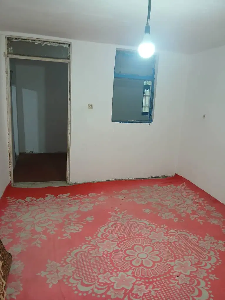 زمین مسکونی و خانه ویلایی ۷۰ متری