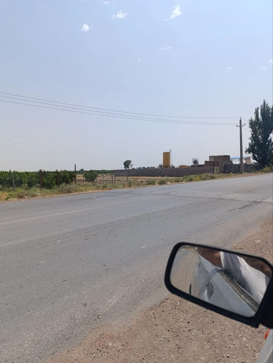 زمین باغی وغیره ۱۴۰۰ متر