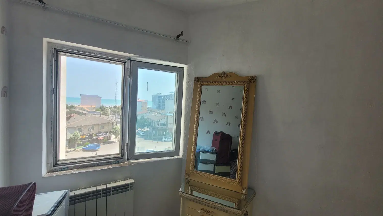 واحد ۶۷ متری نواب طبقه ۴ آسانسور دار