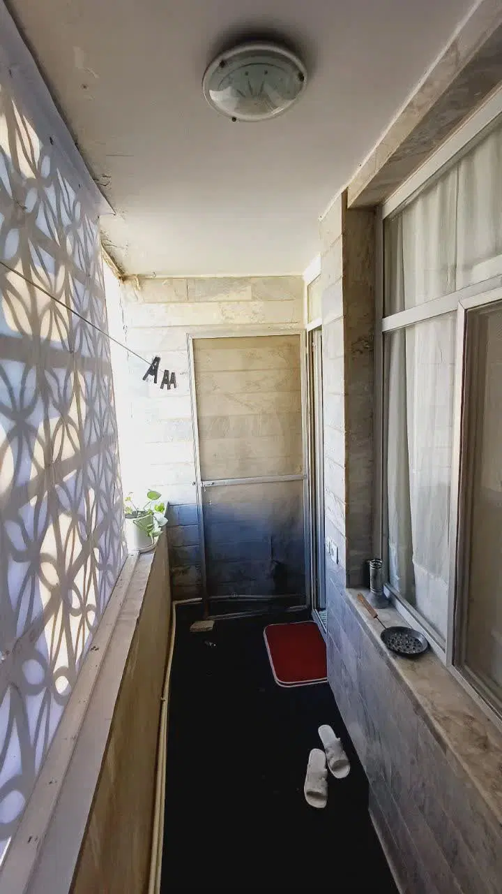 واحد 90متری