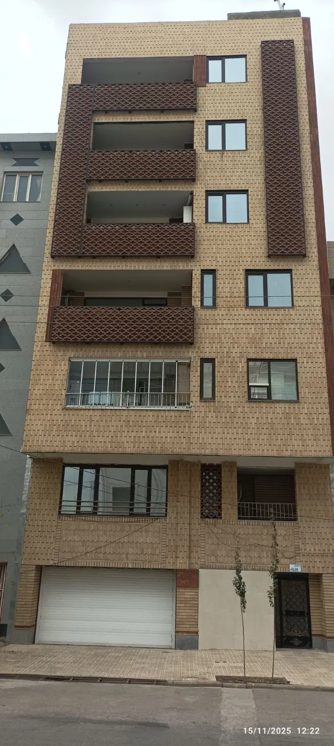 آپارتمان تک واحدی