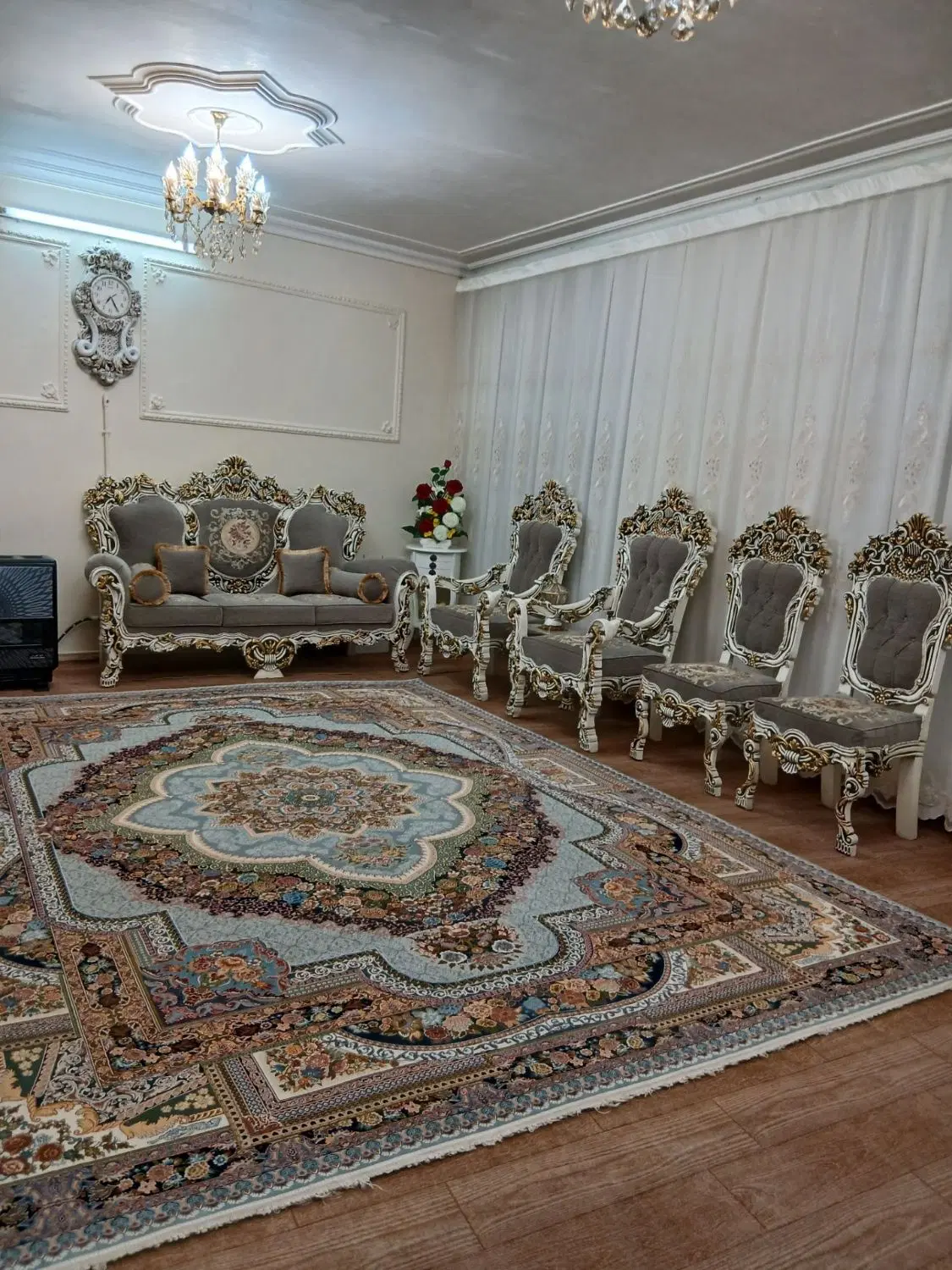 خانه ویلایی دو طبقه لوکس