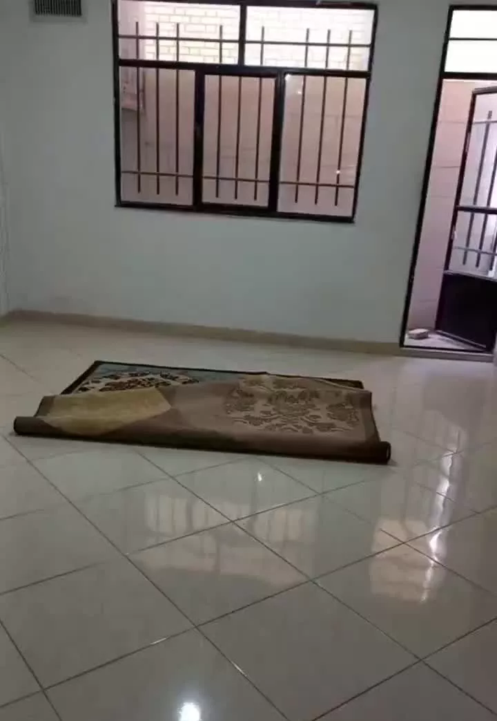 خانه طبقه همکف بسیار عالی